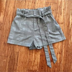 Zara Trafaluc high-waisted plaid houndstooth shorts